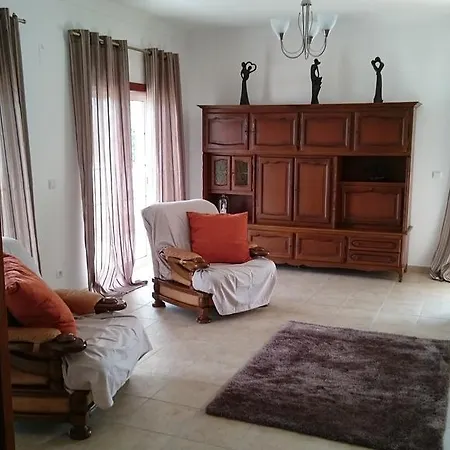 Casa Oliveiras ヴィラ アルヴァドス