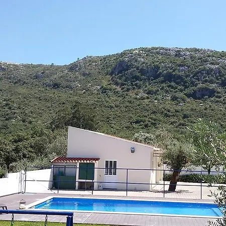 Casa Oliveiras * Alvados