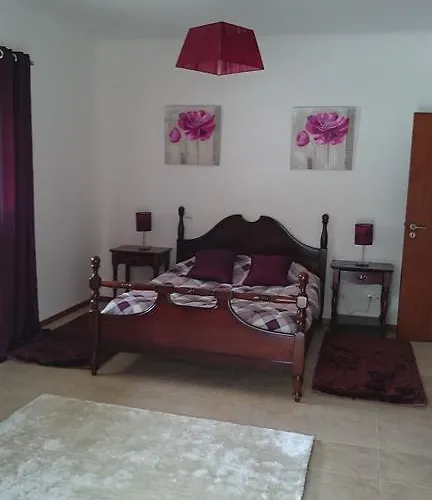 וילה Casa Oliveiras *