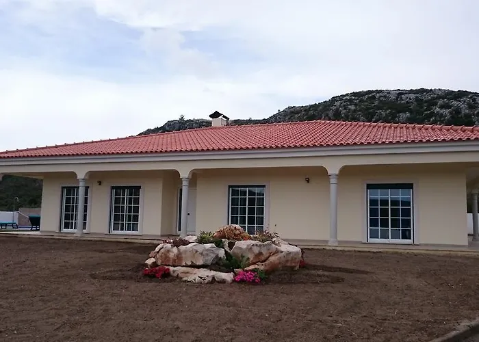 Casa Oliveiras *